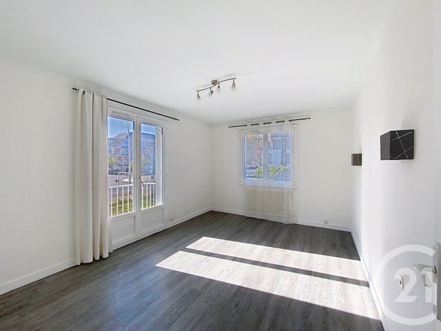 Appartement T4 &agrave; vendre - 4 pi&egrave;ces - 89 m2 - St Nazaire - 44 - PAYS-DE-LOIRE