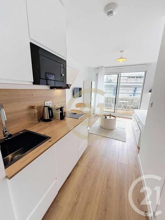 Appartement Studio &agrave; louer - 1 pi&egrave;ce - 16 m2 - St Nazaire - 44 - PAYS-DE-LOIRE