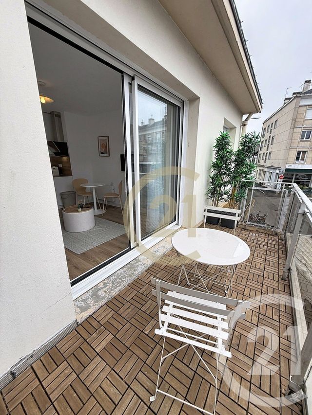 Appartement Studio &agrave; louer - 1 pi&egrave;ce - 16 m2 - St Nazaire - 44 - PAYS-DE-LOIRE