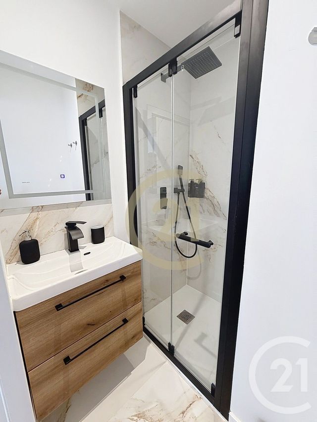 Appartement Studio &agrave; louer - 1 pi&egrave;ce - 15,50 m2 - St Nazaire - 44 - PAYS-DE-LOIRE