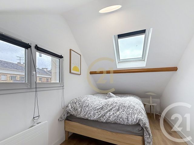 Appartement Duplex &agrave; louer - 3 pi&egrave;ces - 21,85 m2 - St Nazaire - 44 - PAYS-DE-LOIRE