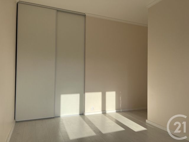 Appartement F3 à louer - 3 pièces - 66,84 m2 - Villiers Sur Marne - 94 - ILE-DE-FRANCE