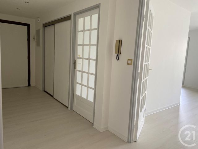 Appartement F4 &agrave; louer - 4 pi&egrave;ces - 93,56 m2 - Le Plessis Trevise - 94 - ILE-DE-FRANCE