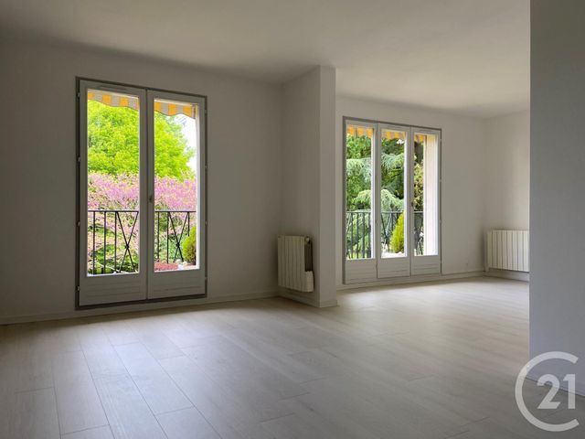 Appartement F4 &agrave; louer - 4 pi&egrave;ces - 93,56 m2 - Le Plessis Trevise - 94 - ILE-DE-FRANCE