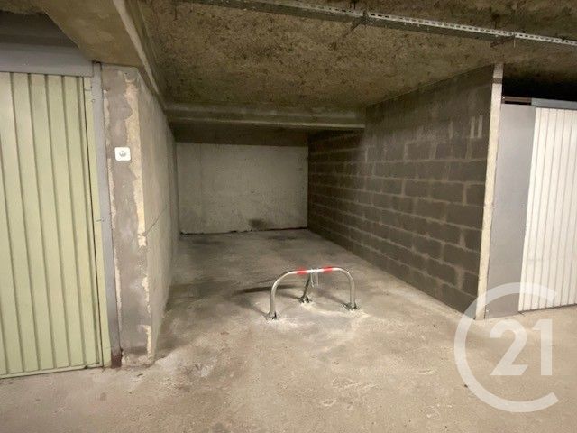 parking - LE PLESSIS TREVISE - 94