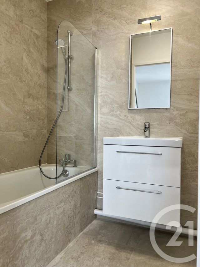 Appartement F2 &agrave; louer - 2 pi&egrave;ces - 39,22 m2 - Villiers Sur Marne - 94 - ILE-DE-FRANCE