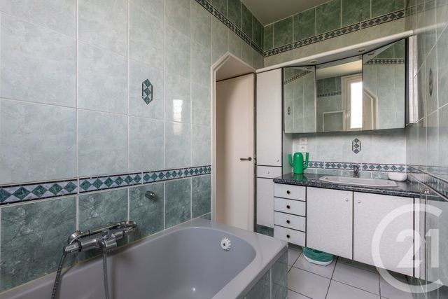 Maison &agrave; vendre - 5 pi&egrave;ces - 122,59 m2 - Villiers Sur Marne - 94 - ILE-DE-FRANCE