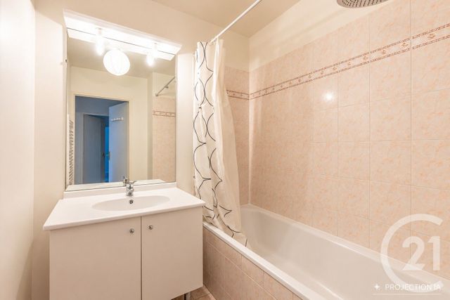 Appartement F3 &agrave; vendre - 3 pi&egrave;ces - 60,87 m2 - Le Plessis Trevise - 94 - ILE-DE-FRANCE
