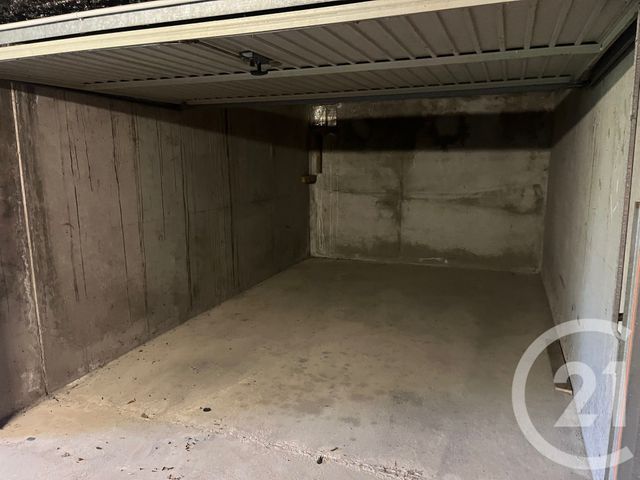 parking - LE GRAU DU ROI - 30