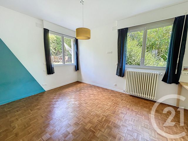 Maison à louer - 6 pièces - 185 m2 - Bievres - 91 - ILE-DE-FRANCE