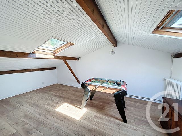 Maison à louer - 6 pièces - 185 m2 - Bievres - 91 - ILE-DE-FRANCE