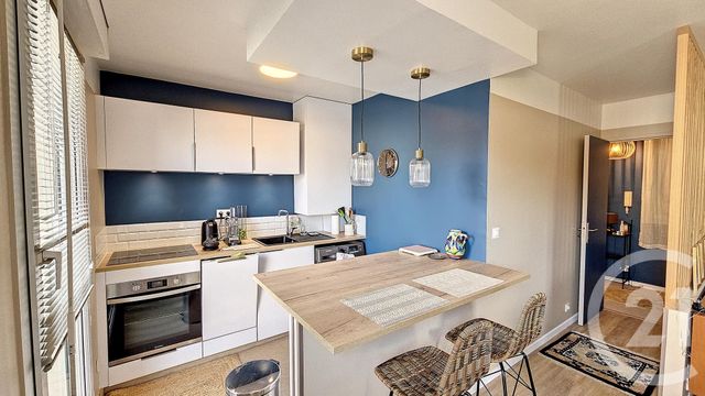 Appartement F1 &agrave; louer - 1 pi&egrave;ce - 35 m2 - Verrieres Le Buisson - 91 - ILE-DE-FRANCE