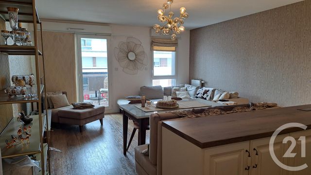 Appartement a vendre  - 4 pièce(s) - 93.4 m2 - Surfyn