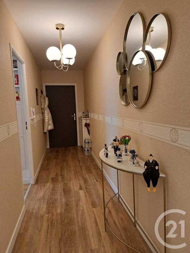 Appartement a vendre  - 4 pièce(s) - 93.4 m2 - Surfyn