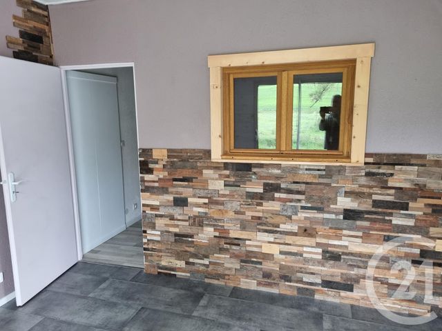 Local commercial à louer - 64.0 m2 - 74 - Haute-Savoie