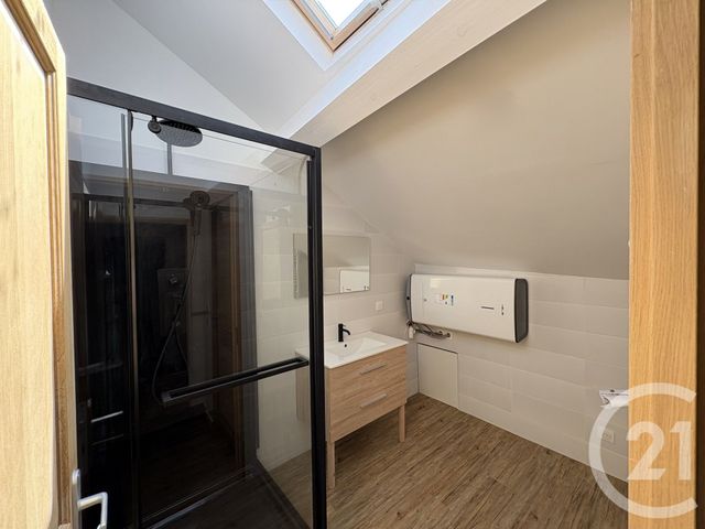 Appartement T2 à louer - 2 pièces - 40 m2 - Rumilly - 74 - RHONE-ALPES