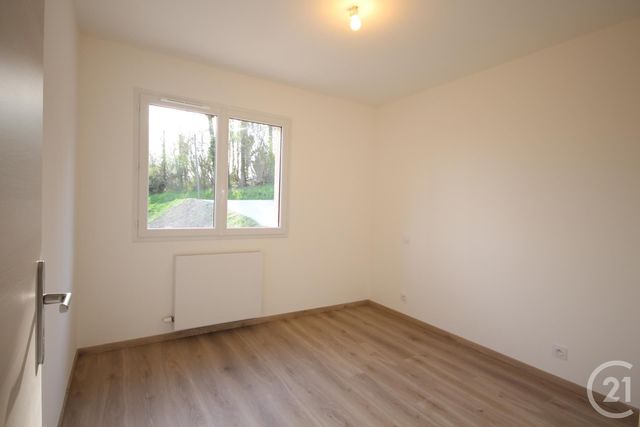 Maison &agrave; louer - 5 pi&egrave;ces - 118,21 m2 - Hauteville Sur Fier - 74 - RHONE-ALPES