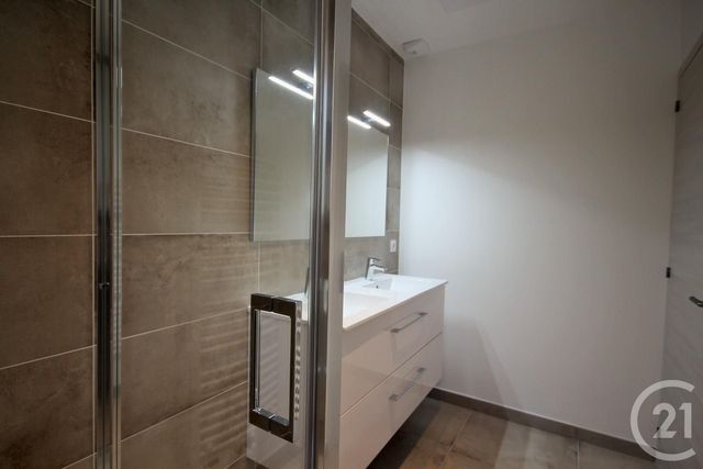 Maison &agrave; louer - 5 pi&egrave;ces - 118,21 m2 - Hauteville Sur Fier - 74 - RHONE-ALPES