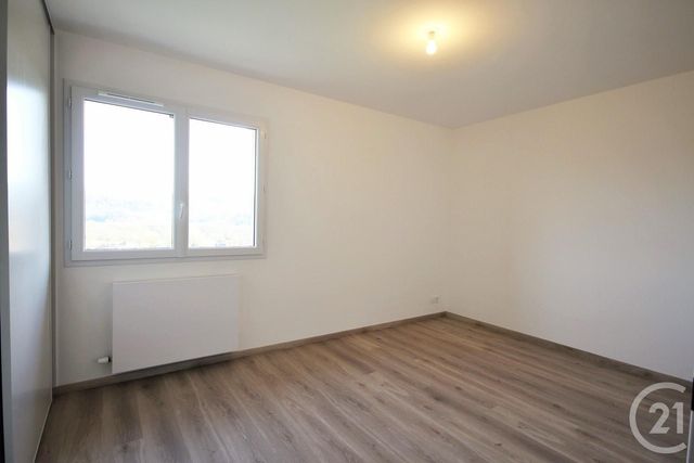 Maison &agrave; louer - 5 pi&egrave;ces - 118,21 m2 - Hauteville Sur Fier - 74 - RHONE-ALPES