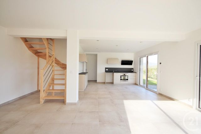 Maison &agrave; louer - 5 pi&egrave;ces - 118,21 m2 - Hauteville Sur Fier - 74 - RHONE-ALPES