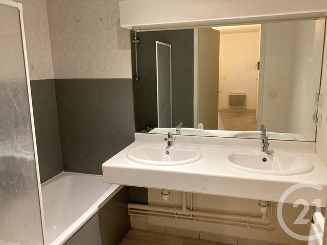 Appartement F4 &agrave; louer - 4 pi&egrave;ces - 81,26 m2 - Rumilly - 74 - RHONE-ALPES