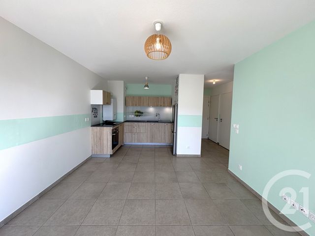 Appartement T2 &agrave; louer - 2 pi&egrave;ces - 42,32 m2 - Rumilly - 74 - RHONE-ALPES