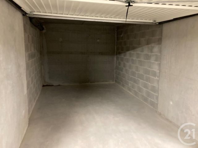 Parking &agrave; louer - 15 m2 - Rumilly - 74 - RHONE-ALPES