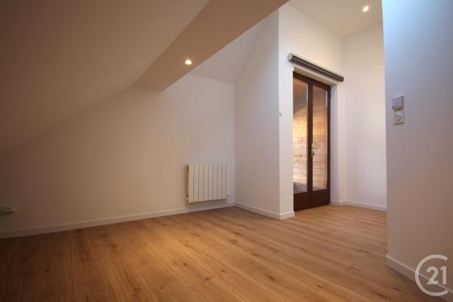 Maison &agrave; louer - 4 pi&egrave;ces - 75 m2 - St Sylvestre - 74 - RHONE-ALPES