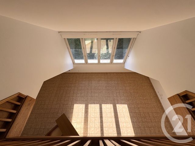 Appartement Duplex &agrave; louer - 2 pi&egrave;ces - 62,80 m2 - Rumilly - 74 - RHONE-ALPES