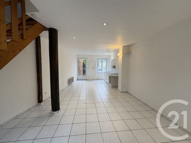 Appartement Duplex &agrave; louer - 2 pi&egrave;ces - 42,09 m2 - Rumilly - 74 - RHONE-ALPES