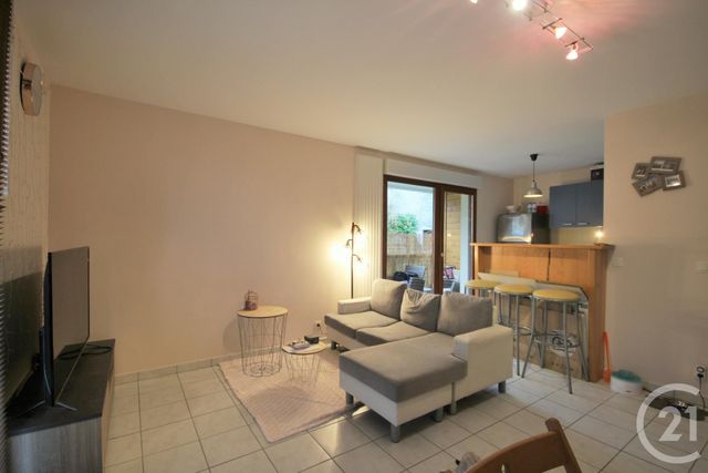 Appartement T2 &agrave; louer - 2 pi&egrave;ces - 50 m2 - Viuz La Chiesaz - 74 - RHONE-ALPES