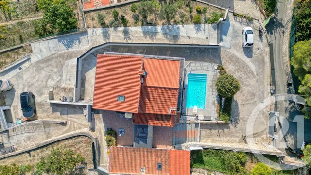 Maison à vendre - 7 pièces - 228 m2 - La Turbie - 06 - PROVENCE-ALPES-COTE-D-AZUR