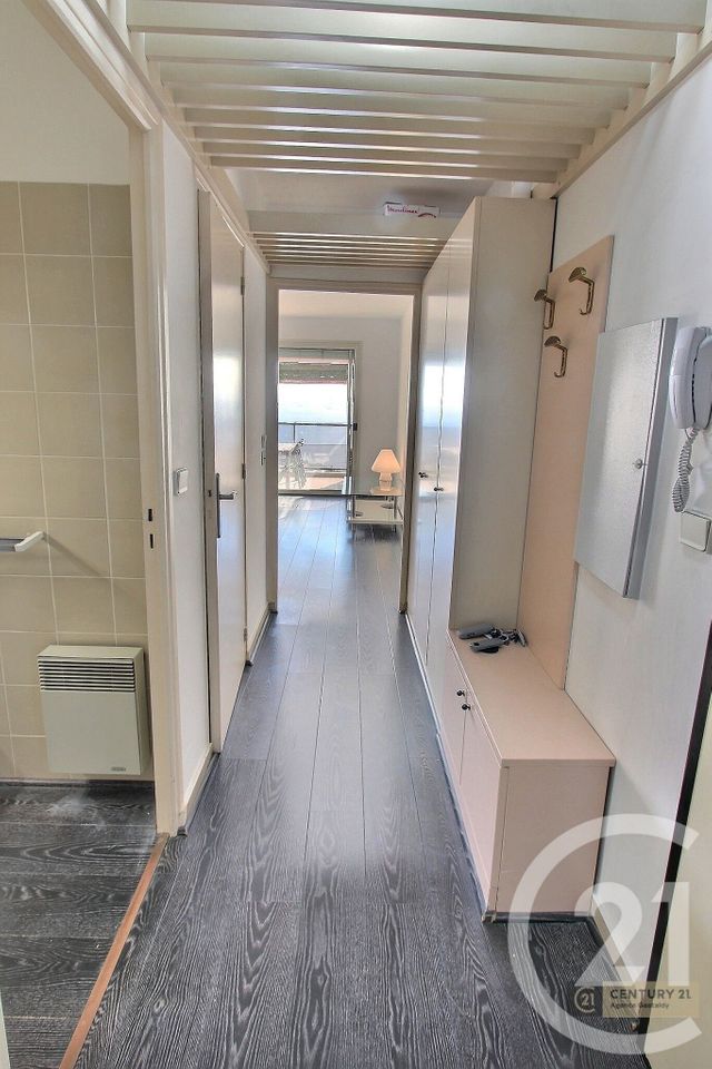Appartement F2 &agrave; louer - 2 pi&egrave;ces - 33,68 m2 - Cap D Ail - 06 - PROVENCE-ALPES-COTE-D-AZUR