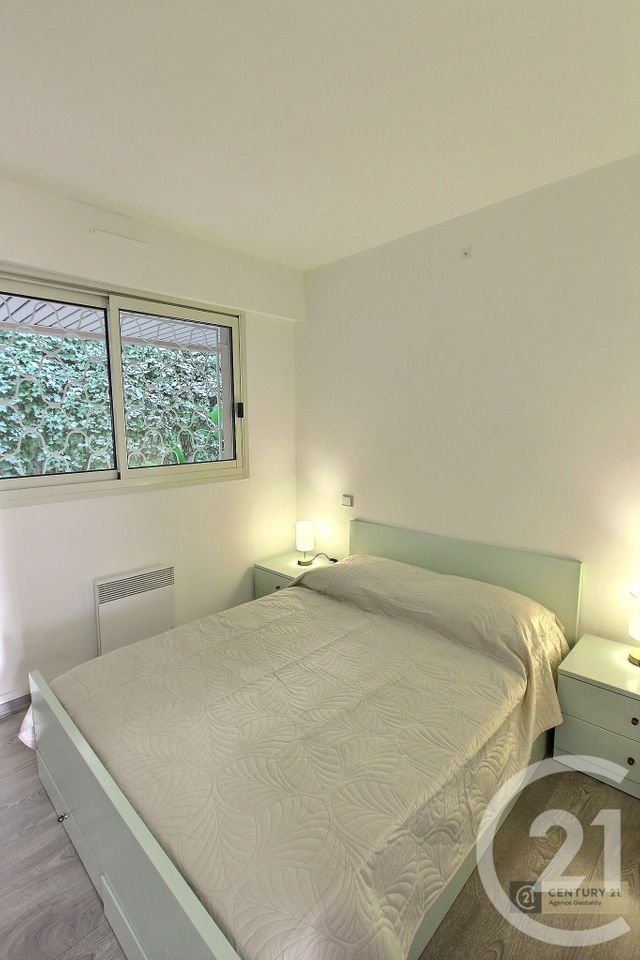Appartement F2 &agrave; louer - 2 pi&egrave;ces - 33,68 m2 - Cap D Ail - 06 - PROVENCE-ALPES-COTE-D-AZUR