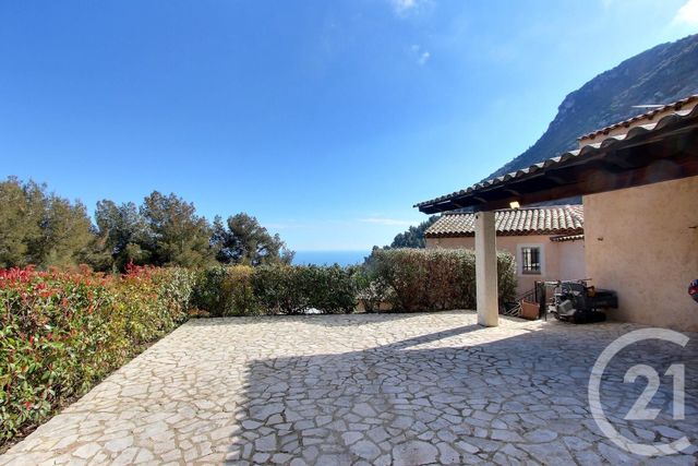 Maison à louer - 5 pièces - 180 m2 - Roquebrune Cap Martin - 06 - PROVENCE-ALPES-COTE-D-AZUR