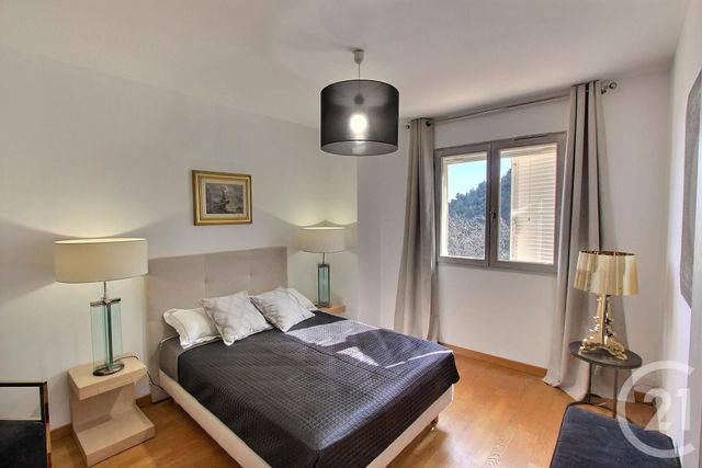 Maison à louer - 5 pièces - 180 m2 - Roquebrune Cap Martin - 06 - PROVENCE-ALPES-COTE-D-AZUR