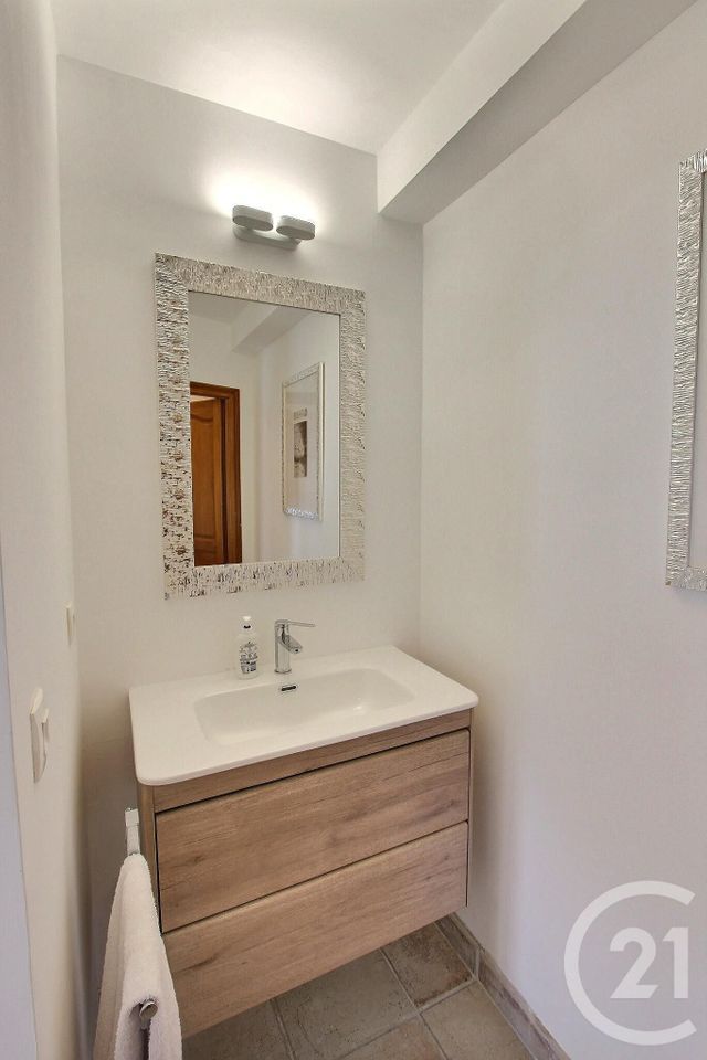 Maison à louer - 5 pièces - 180 m2 - Roquebrune Cap Martin - 06 - PROVENCE-ALPES-COTE-D-AZUR