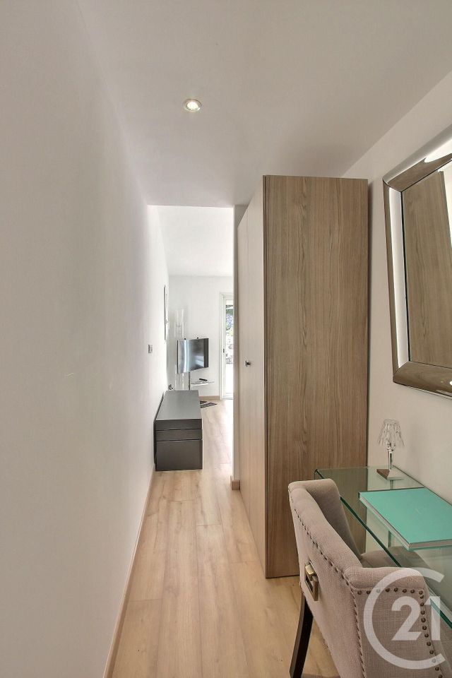 Maison à louer - 5 pièces - 180 m2 - Roquebrune Cap Martin - 06 - PROVENCE-ALPES-COTE-D-AZUR