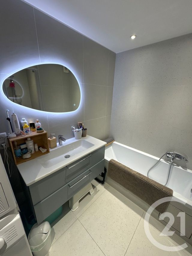 Appartement F4 &agrave; vendre - 4 pi&egrave;ces - 77,96 m2 - Cap D Ail - 06 - PROVENCE-ALPES-COTE-D-AZUR