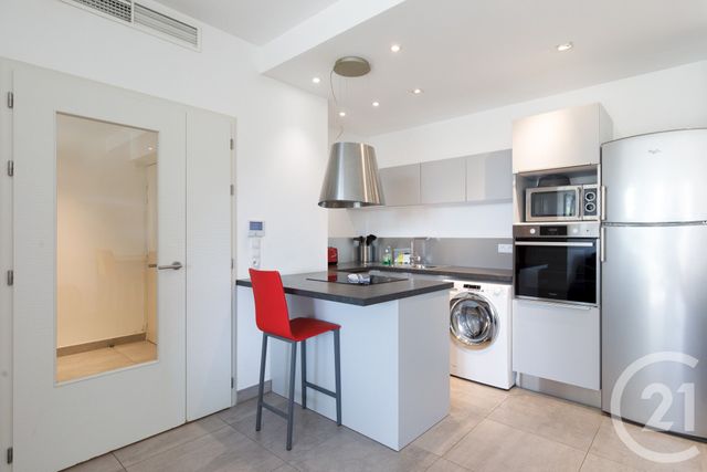 Appartement F2 &agrave; louer - 2 pi&egrave;ces - 50,38 m2 - Beausoleil - 06 - PROVENCE-ALPES-COTE-D-AZUR