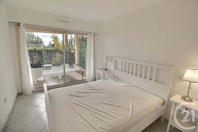 Appartement F4 &agrave; louer - 4 pi&egrave;ces - 86,61 m2 - Cap D Ail - 06 - PROVENCE-ALPES-COTE-D-AZUR