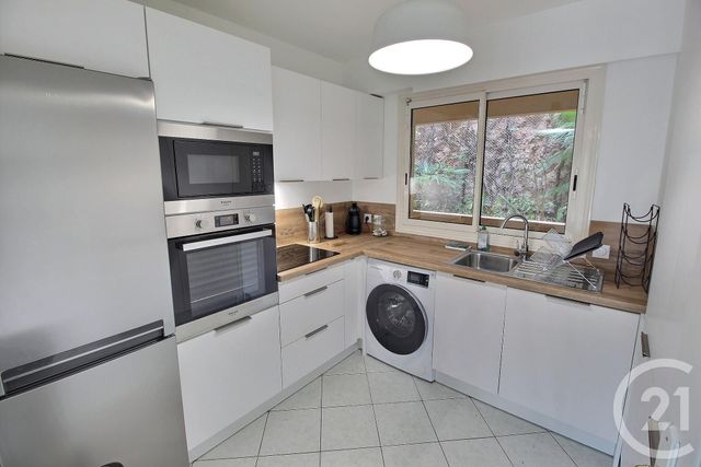 Appartement F4 &agrave; louer - 4 pi&egrave;ces - 86,61 m2 - Cap D Ail - 06 - PROVENCE-ALPES-COTE-D-AZUR