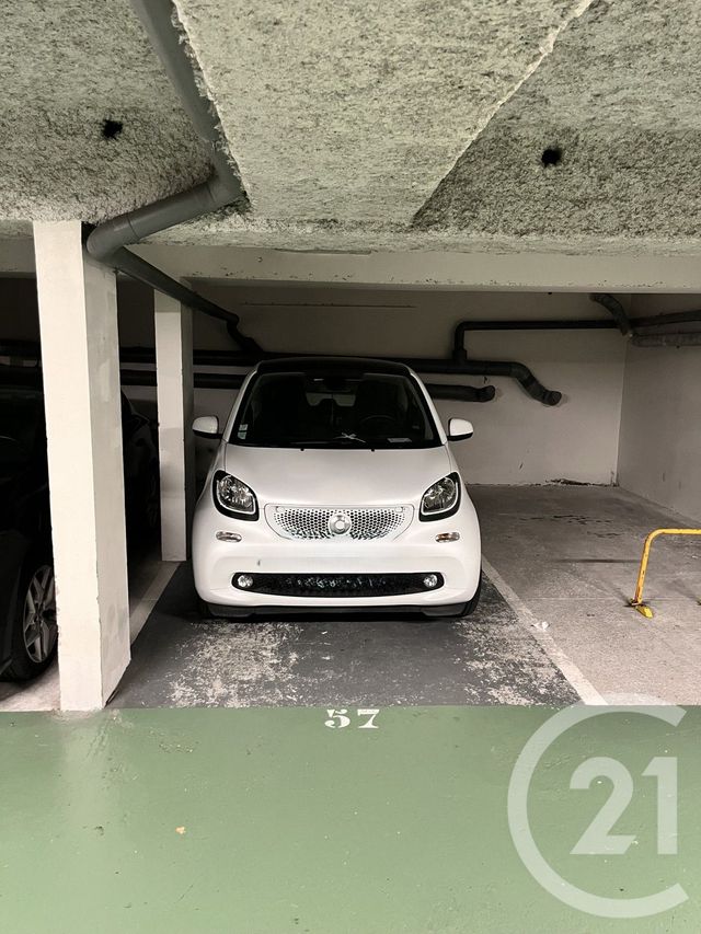 parking - CAP D AIL - 06