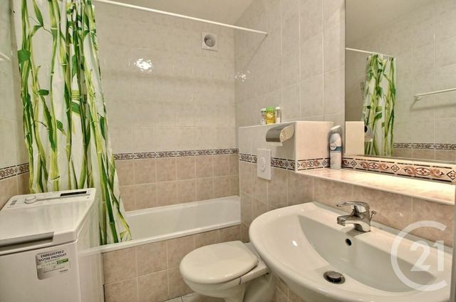 Appartement F1 &agrave; louer - 1 pi&egrave;ce - 30,89 m2 - Beausoleil - 06 - PROVENCE-ALPES-COTE-D-AZUR