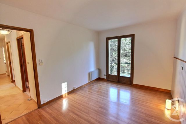 Maison &agrave; louer - 4 pi&egrave;ces - 107,47 m2 - La Trinite - 06 - PROVENCE-ALPES-COTE-D-AZUR