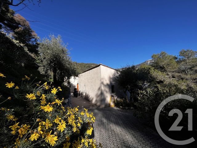 Maison &agrave; louer - 4 pi&egrave;ces - 107,47 m2 - La Trinite - 06 - PROVENCE-ALPES-COTE-D-AZUR