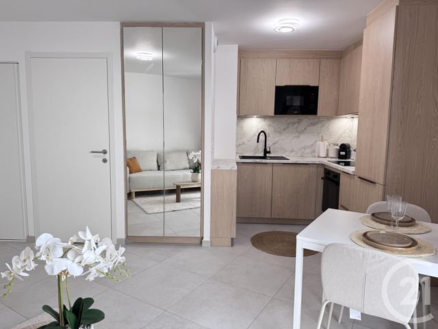 Appartement F1 &agrave; louer - 1 pi&egrave;ce - 26,89 m2 - Cap D Ail - 06 - PROVENCE-ALPES-COTE-D-AZUR