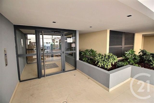 Appartement Studio &agrave; louer - 1 pi&egrave;ce - 32,11 m2 - Cap D Ail - 06 - PROVENCE-ALPES-COTE-D-AZUR