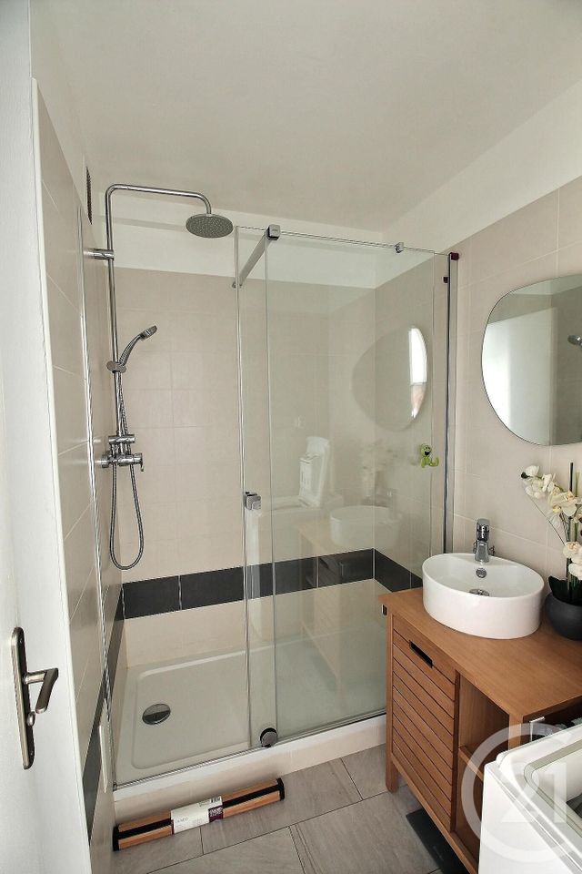 Appartement F2 &agrave; louer - 2 pi&egrave;ces - 42,73 m2 - Cap D Ail - 06 - PROVENCE-ALPES-COTE-D-AZUR