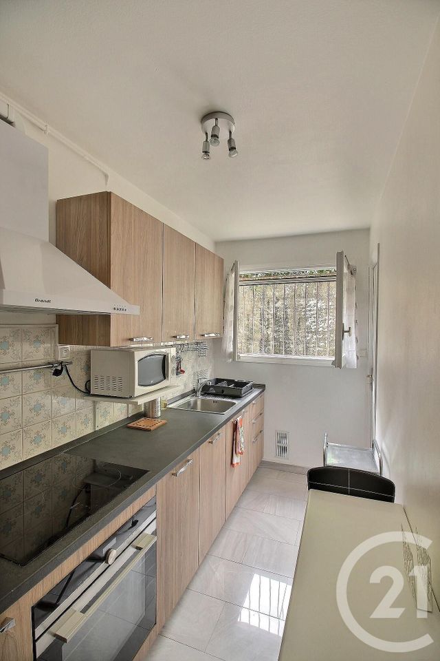 Appartement F2 &agrave; louer - 2 pi&egrave;ces - 42,73 m2 - Cap D Ail - 06 - PROVENCE-ALPES-COTE-D-AZUR